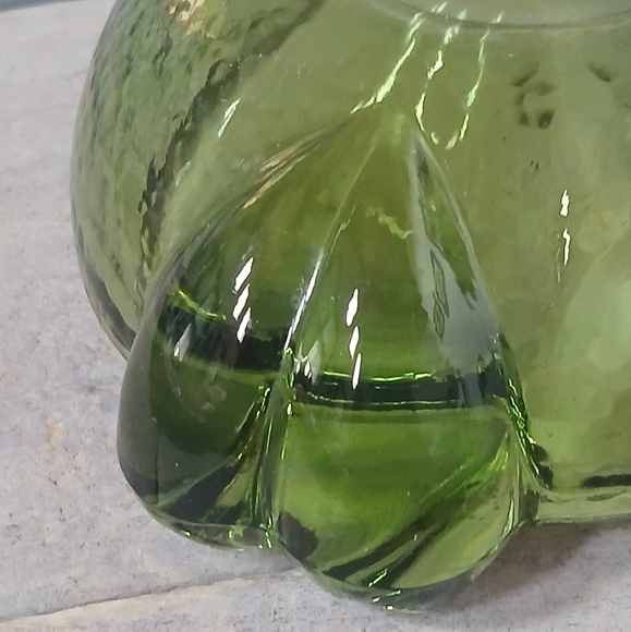 Vintage MCM Atomic Orb Ashtray Textured Glass Avocado Green Ashtray Bowl - Picture 11 of 12